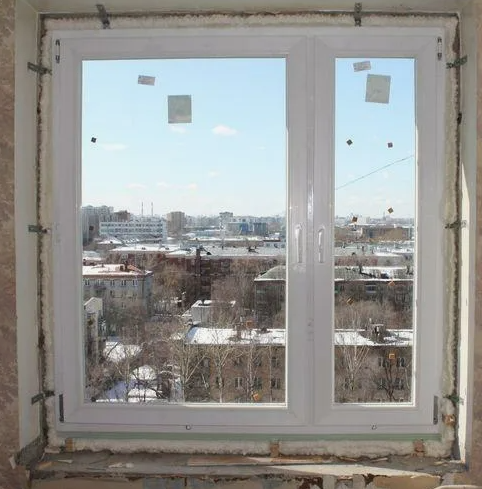 окно без откосов